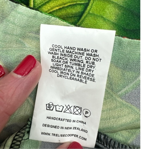 Curate by Trelise Cooper Wearable Art Butterfly Tunic Dress -Green - Size XS - Picture 8 of 9